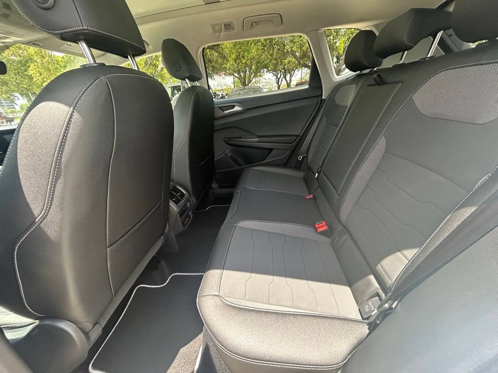 New 2026 Volkswagen Taos SE FWD image 44