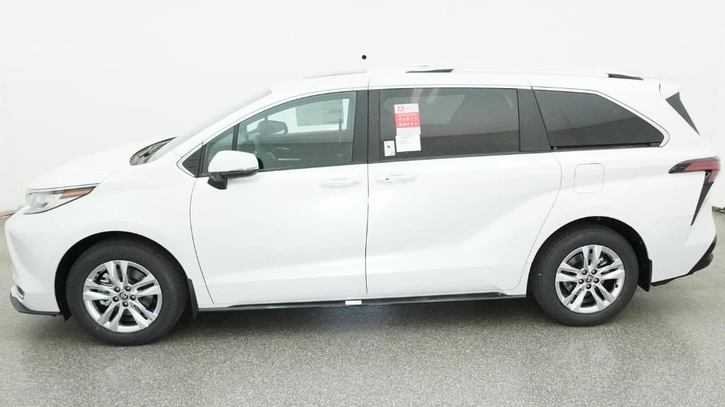 New 2026 Toyota Sienna Limited image 7
