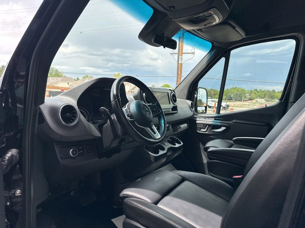 Used 2022 Mercedes-Benz Sprinter 2500 image 22