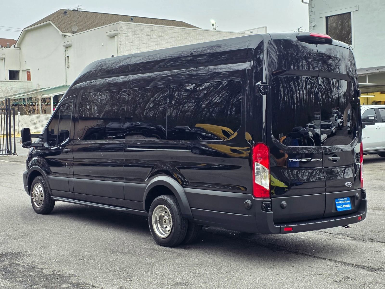 Used 2020 Ford Transit 350 XL image 6