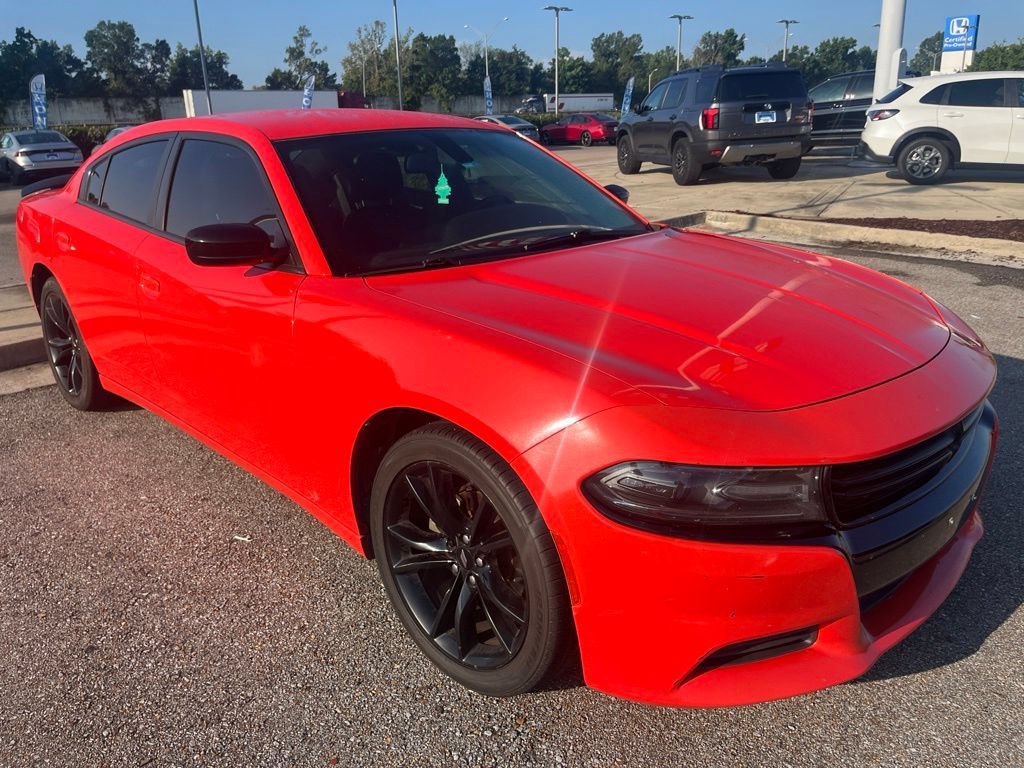 Used 2017 Dodge Charger SE w/ Blacktop Package RWD video 2