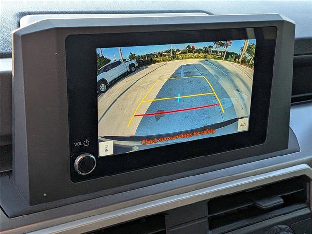 Used 2024 Toyota Tacoma SR5 AWD/4WD image 11