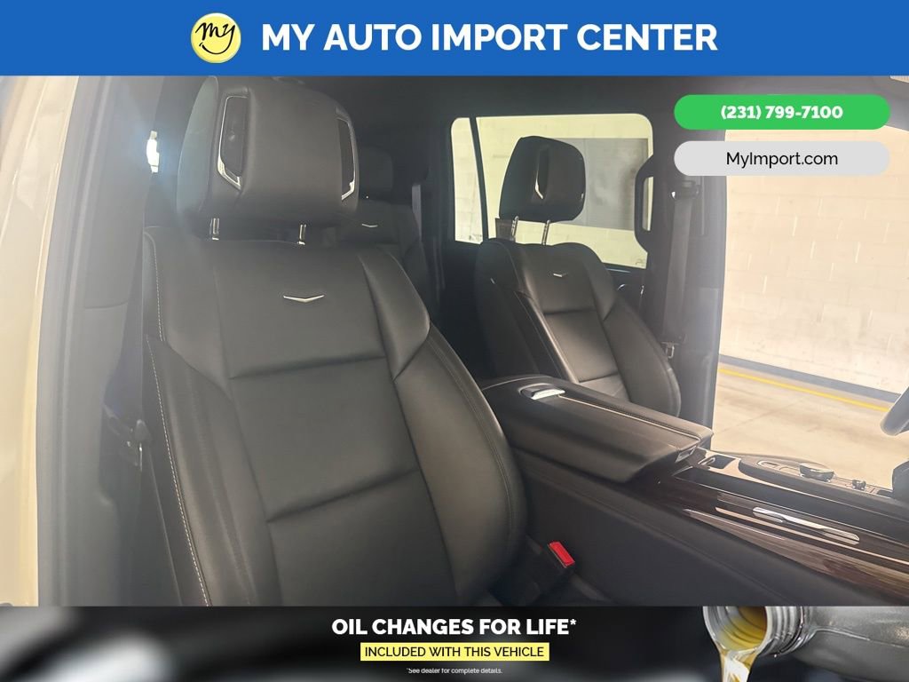 Used 2022 Cadillac Escalade ESV Luxury image 33