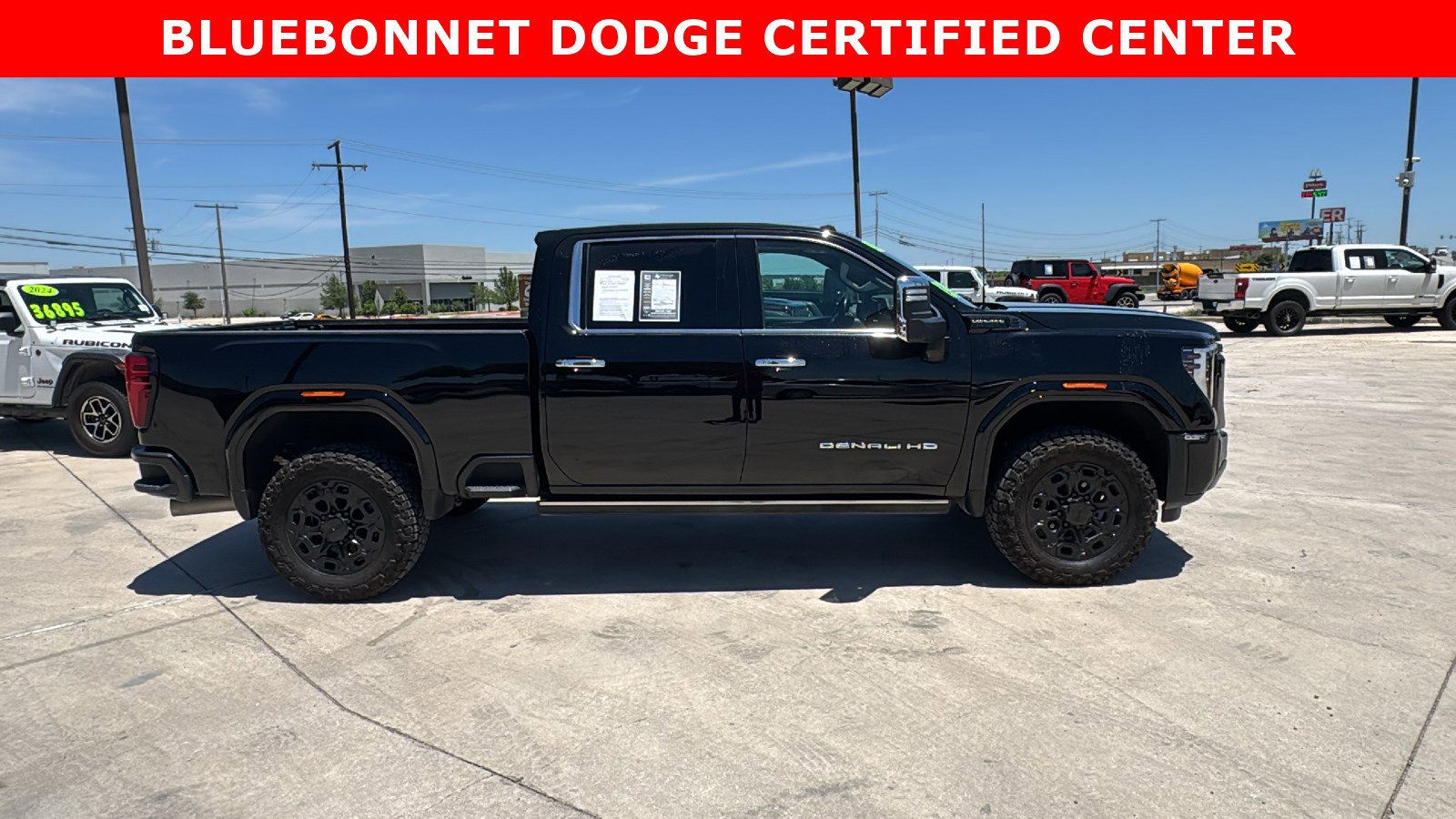 Used 2025 GMC Sierra 2500 Denali Ultimate w/ Max Trailering Package AWD/4WD image 4