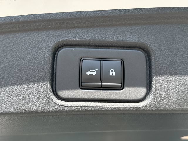 Certified 2025 Nissan Pathfinder Platinum AWD/4WD image 21