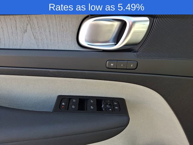 Certified 2023 Volvo XC40 B5 Plus w/ Climate Package image 15