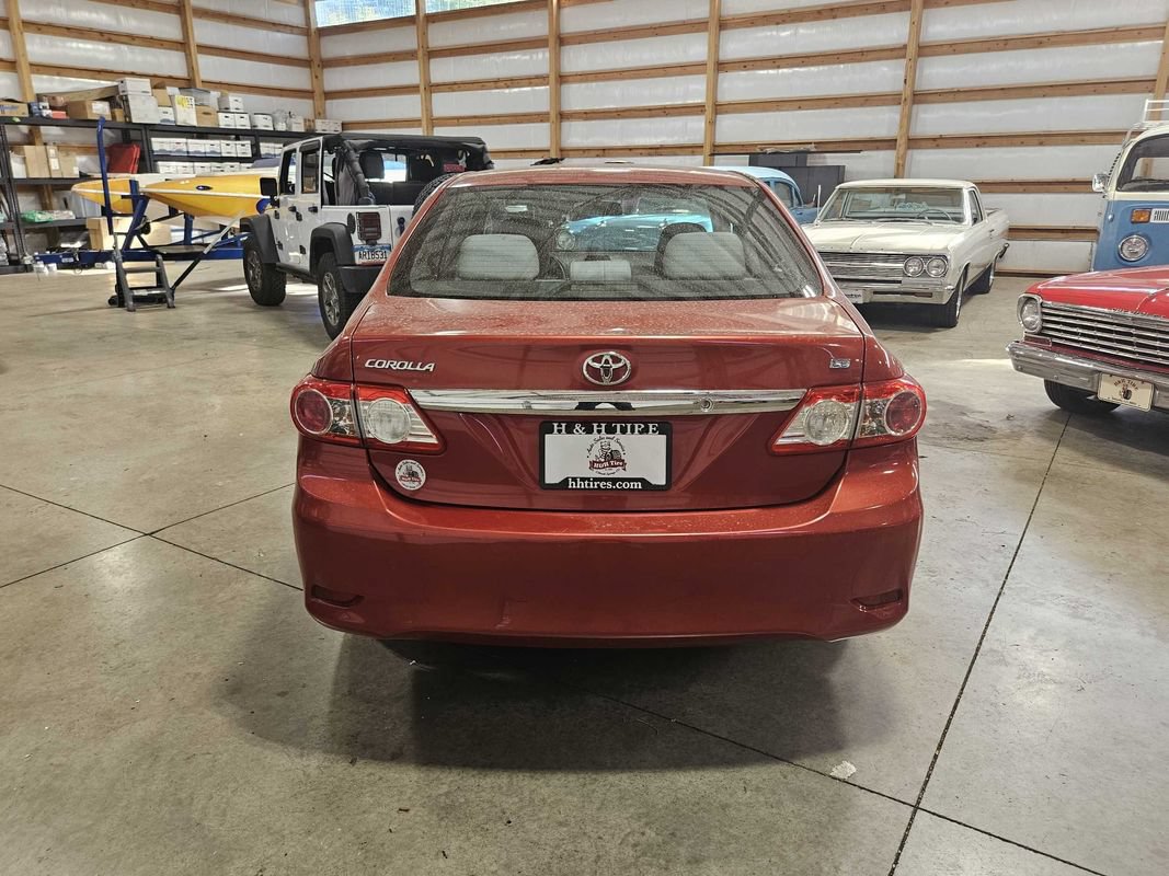 Used 2012 Toyota Corolla LE FWD image 7