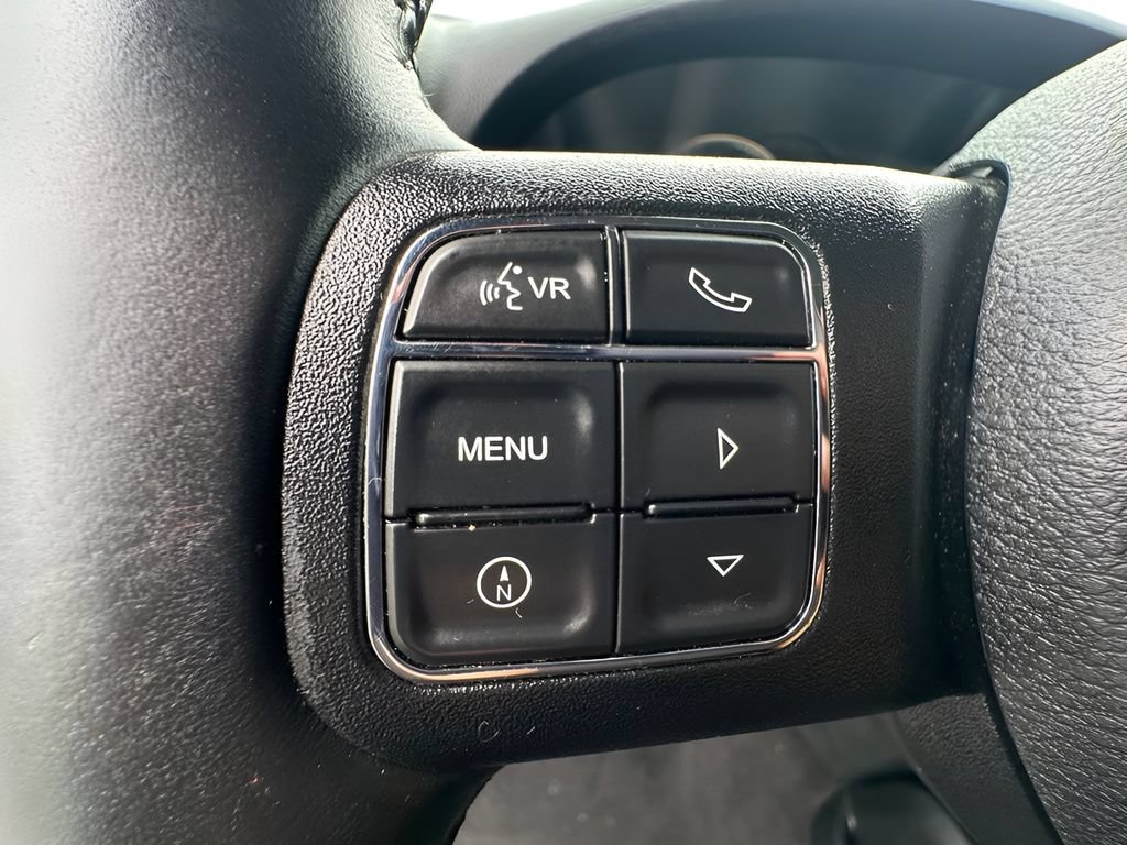 Used 2017 Jeep Wrangler Unlimited Sahara w/ Connectivity Group AWD/4WD image 14