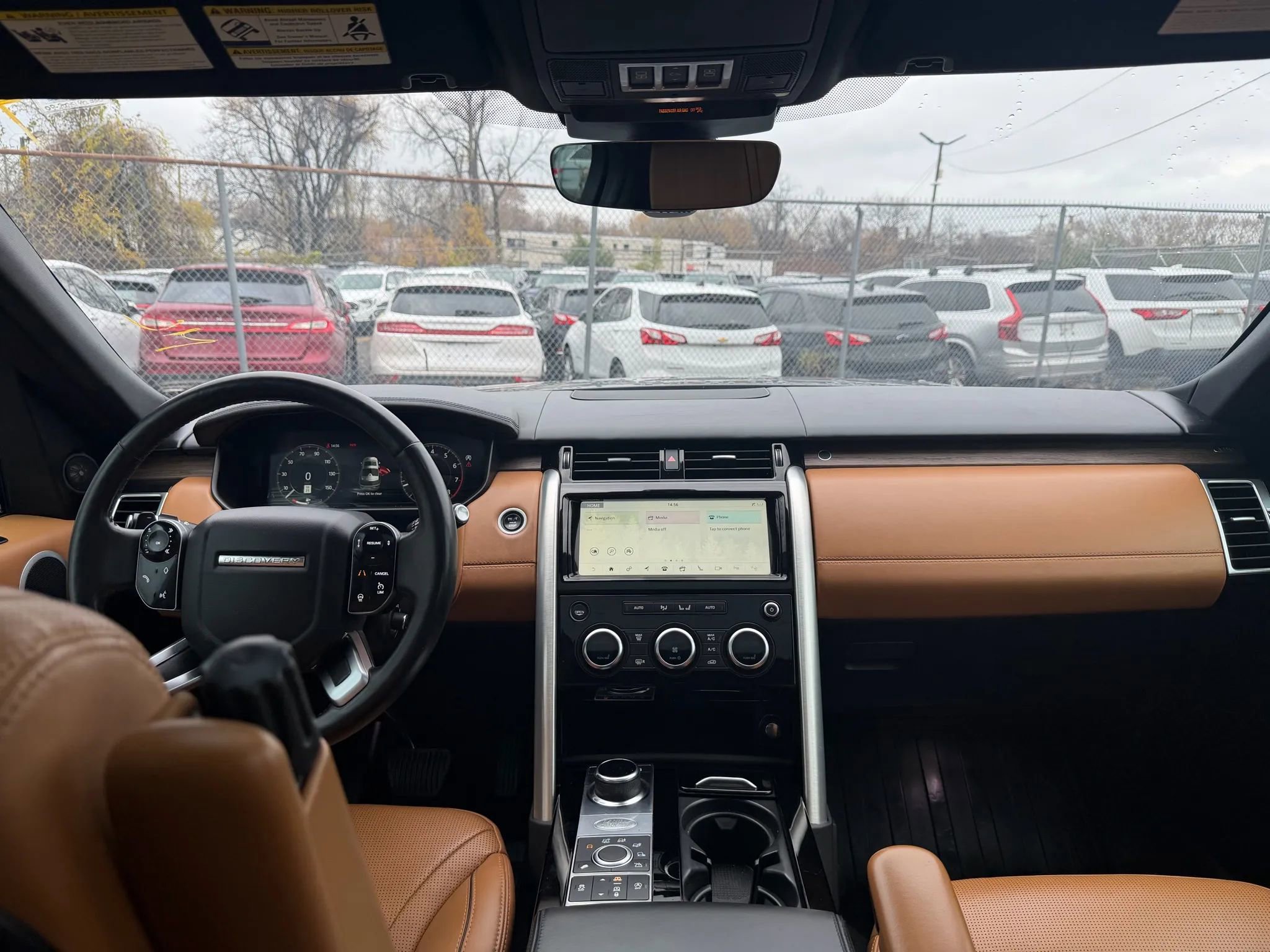 Used 2019 Land Rover Discovery HSE Luxury image 19