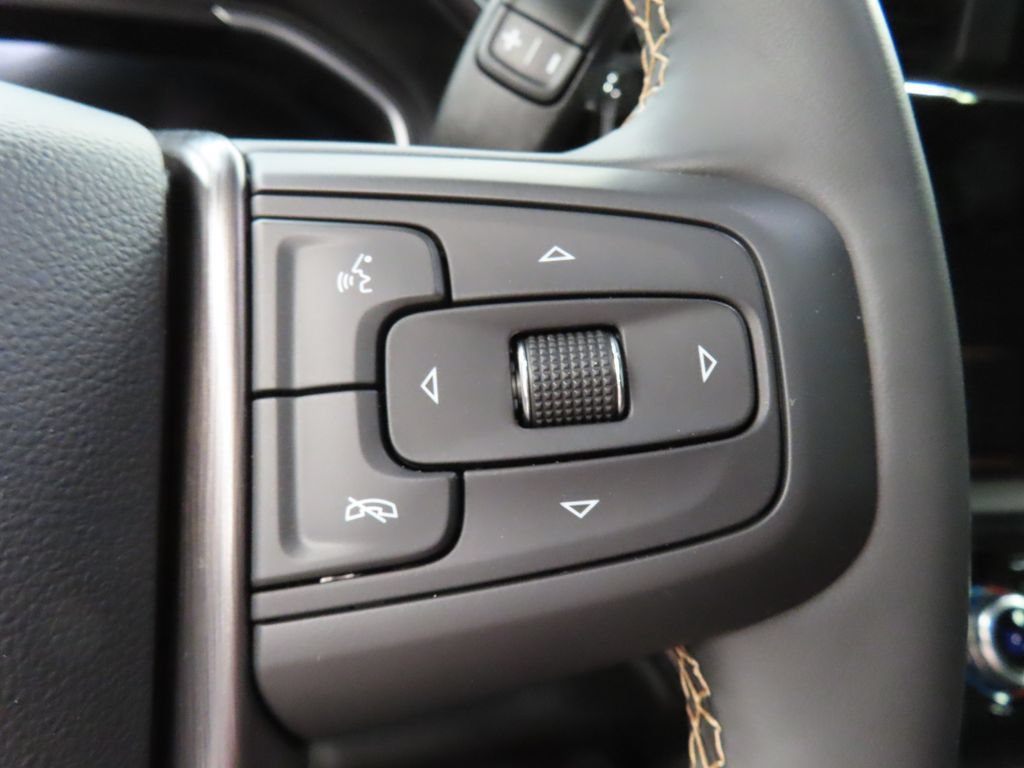 Used 2026 GMC Sierra 2500 AT4 w/ AT4 Premium Plus Package AWD/4WD image 70
