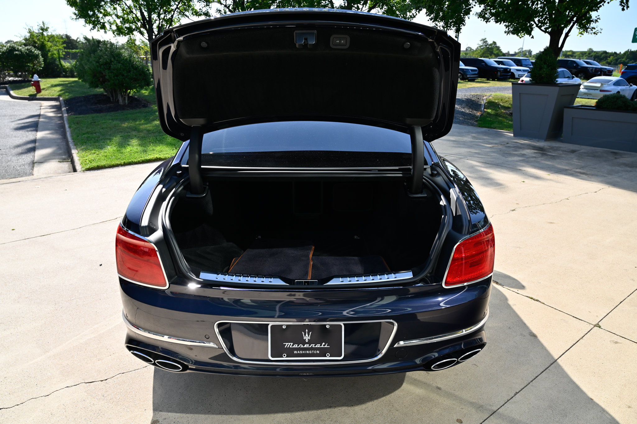 Used 2022 Bentley Flying Spur V8 AWD/4WD image 47