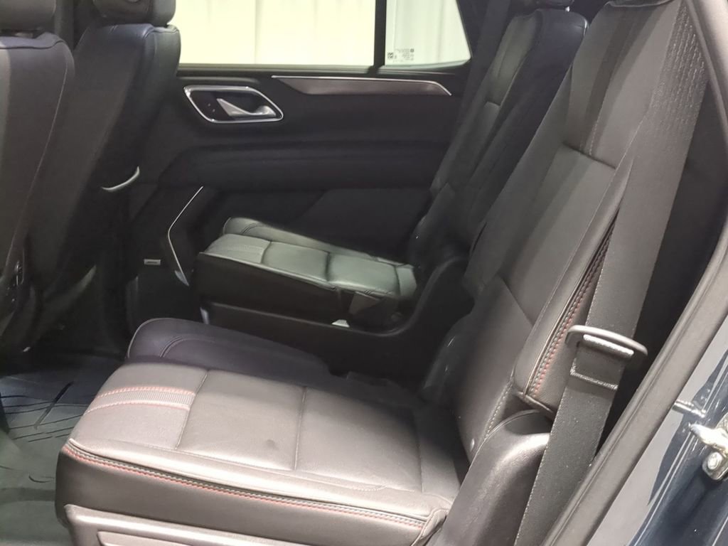Used 2022 Chevrolet Tahoe RST w/ Luxury Package AWD/4WD image 23