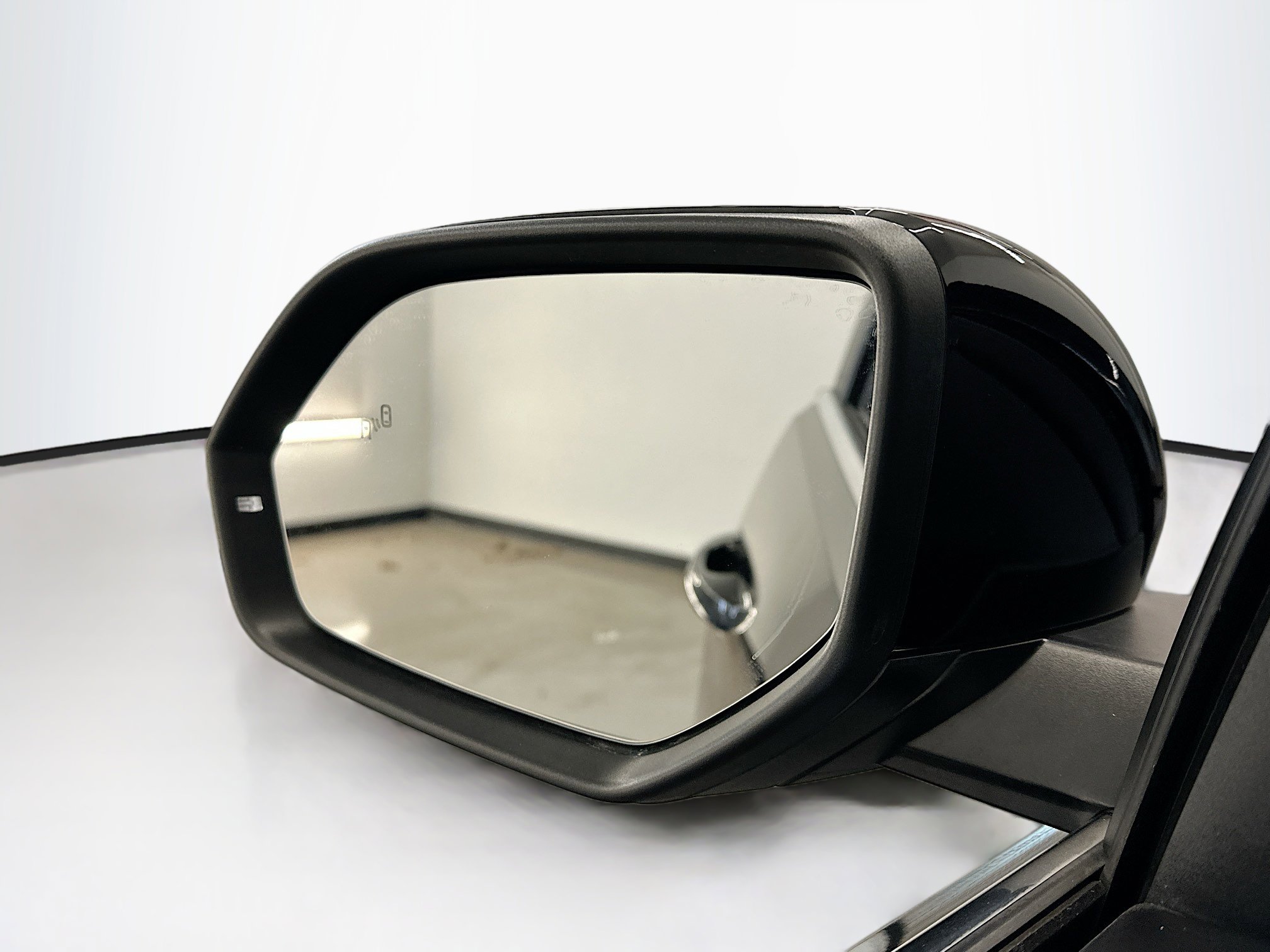 Used 2024 Volkswagen Atlas Cross Sport SE image 16