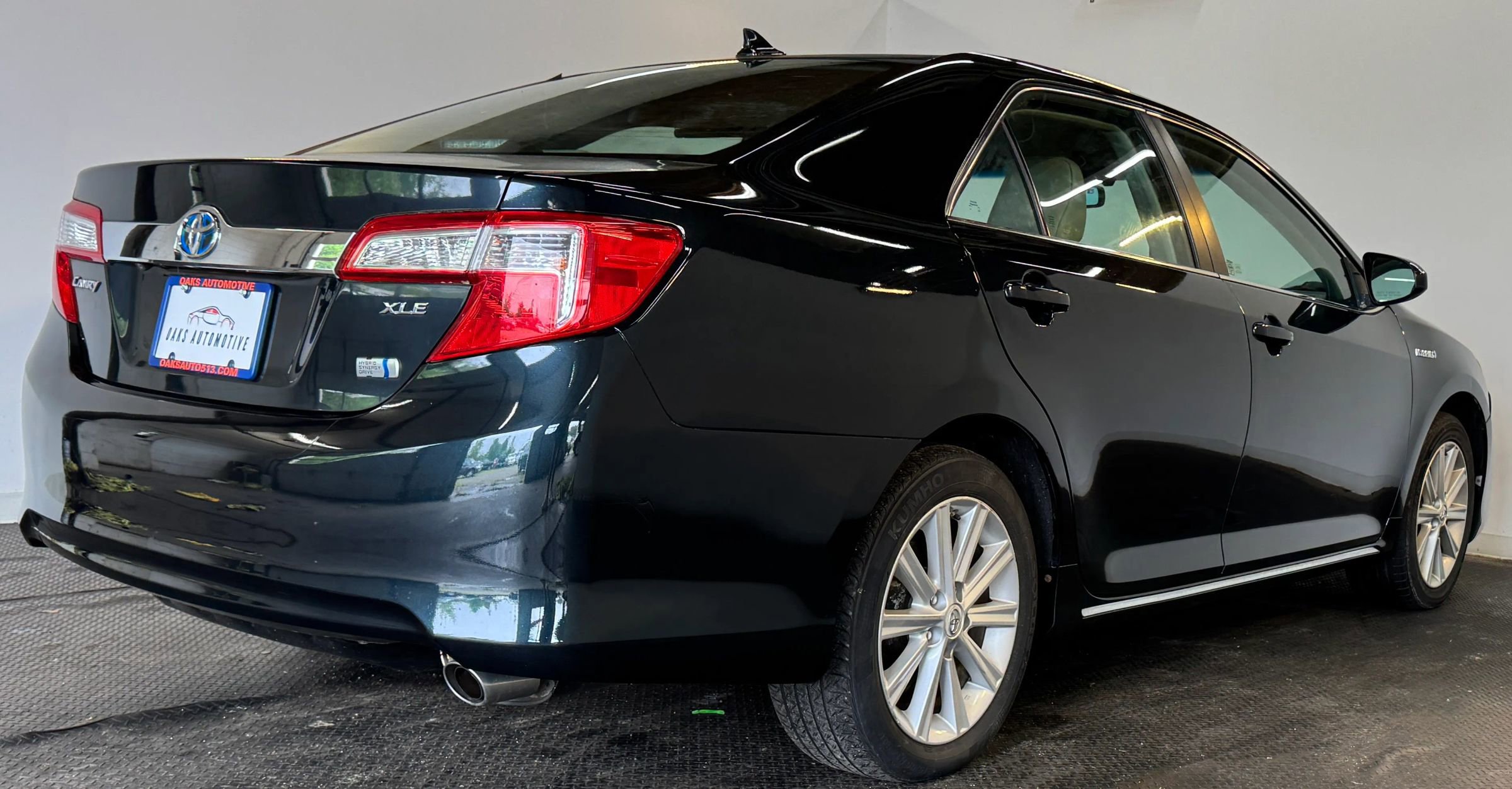 Used 2013 Toyota Camry XLE image 5