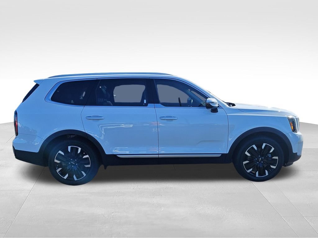 Used 2024 Kia Telluride SX Prestige w/ Towing Package AWD/4WD image 6