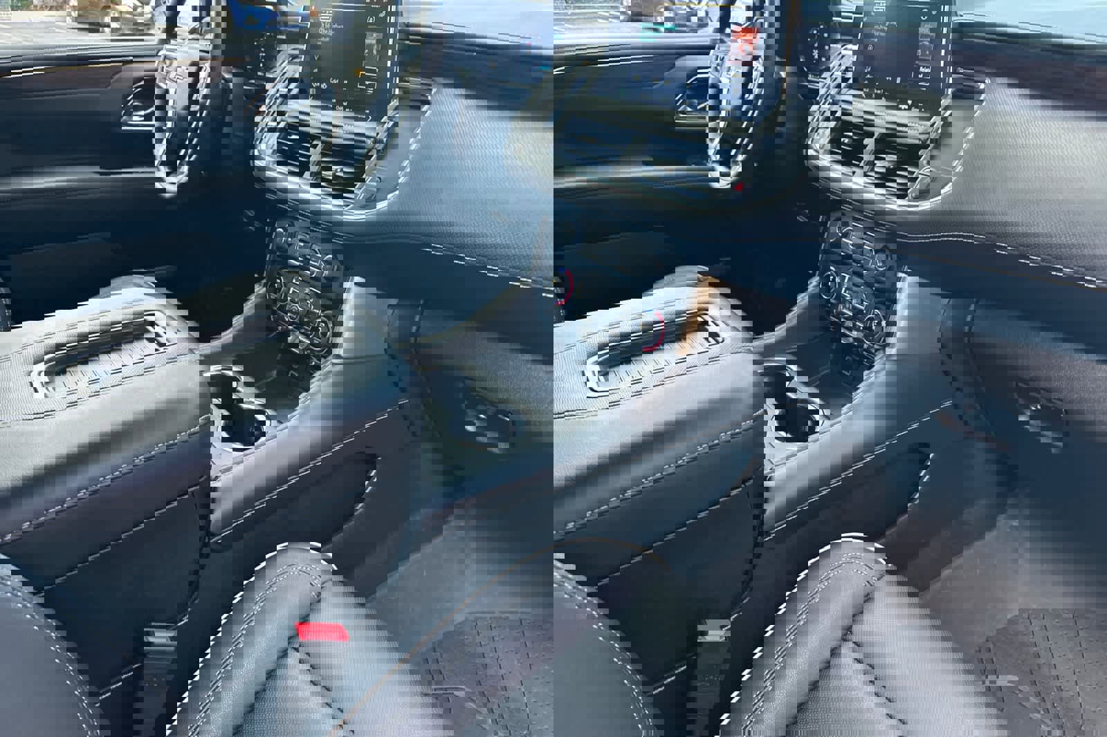 Used 2024 Chevrolet Tahoe Premier w/ Premium Package image 16