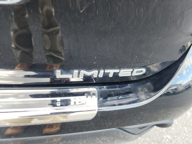 Used 2020 Toyota Highlander Limited image 8