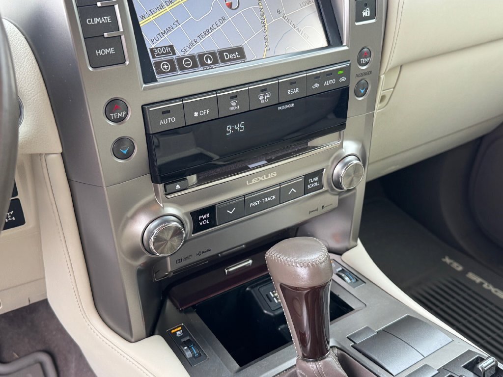 Used 2019 Lexus GX 460 Premium w/ Premium Package AWD/4WD image 24