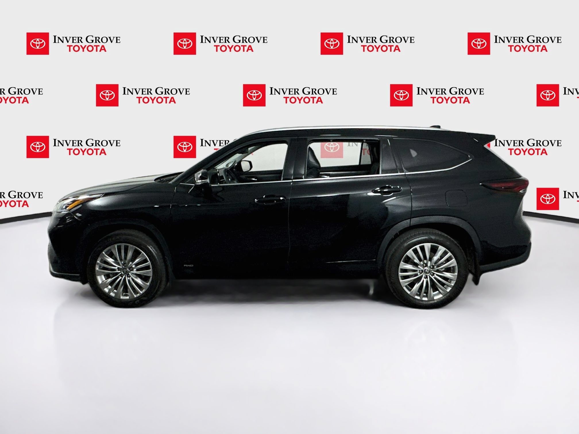 Used 2026 Toyota Highlander Platinum AWD/4WD image 7