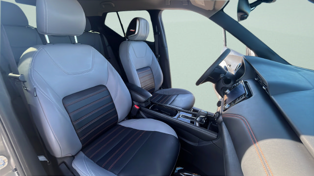 Used 2023 Nissan Kicks SR w/ SR Premium Package FWD image 26