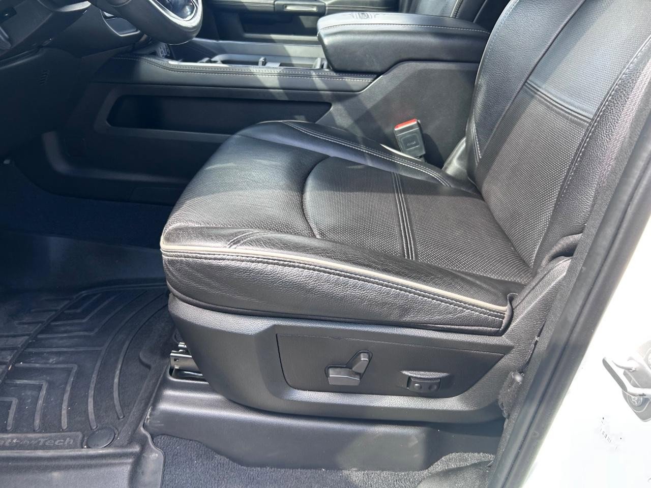 Used 2022 RAM 2500 Limited w/ Night Edition image 19