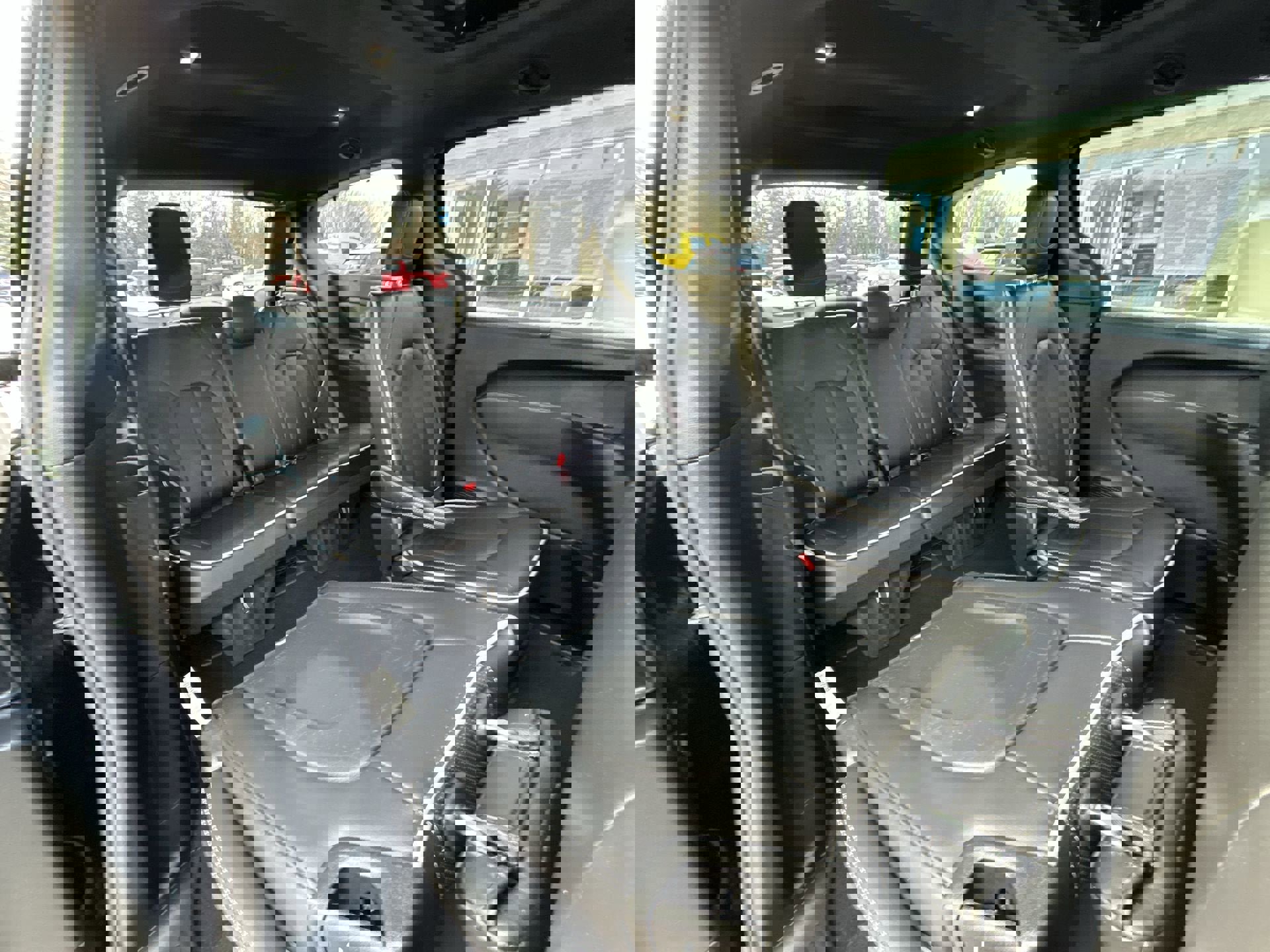 Used 2025 Chrysler Pacifica Limited image 25