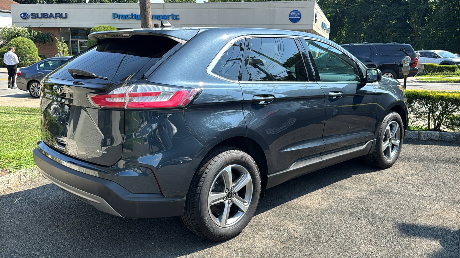 Used 2023 Ford Edge SEL w/ Convenience Package AWD/4WD image 10