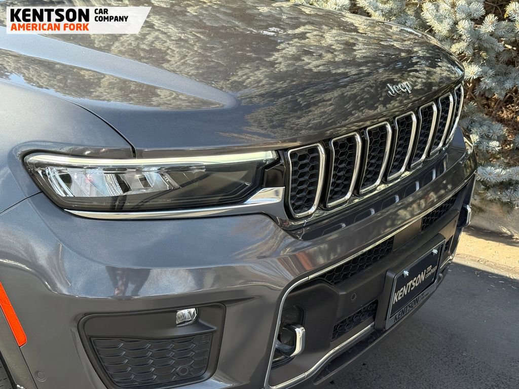 Used 2024 Jeep Grand Cherokee L Overland w/ Trailer Tow Package AWD/4WD image 15