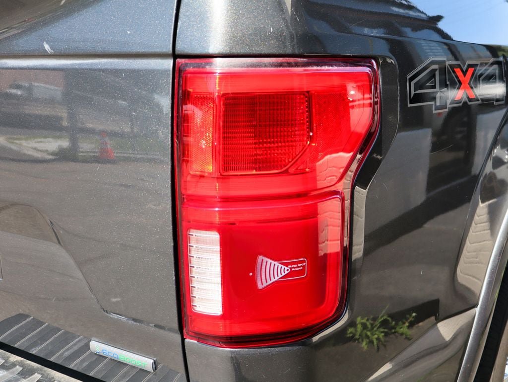 Used 2018 Ford F150 Lariat w/ Equipment Group 502A Luxury AWD/4WD image 13