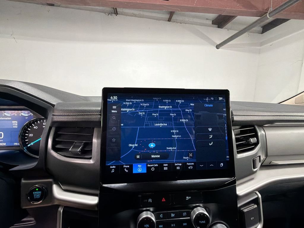 Used 2024 Ford Expedition XLT RWD image 14