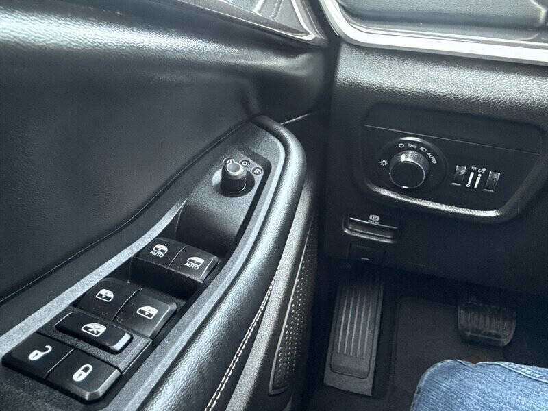 Used 2022 Jeep Grand Cherokee Laredo w/ Luxury Tech Group I AWD/4WD image 28