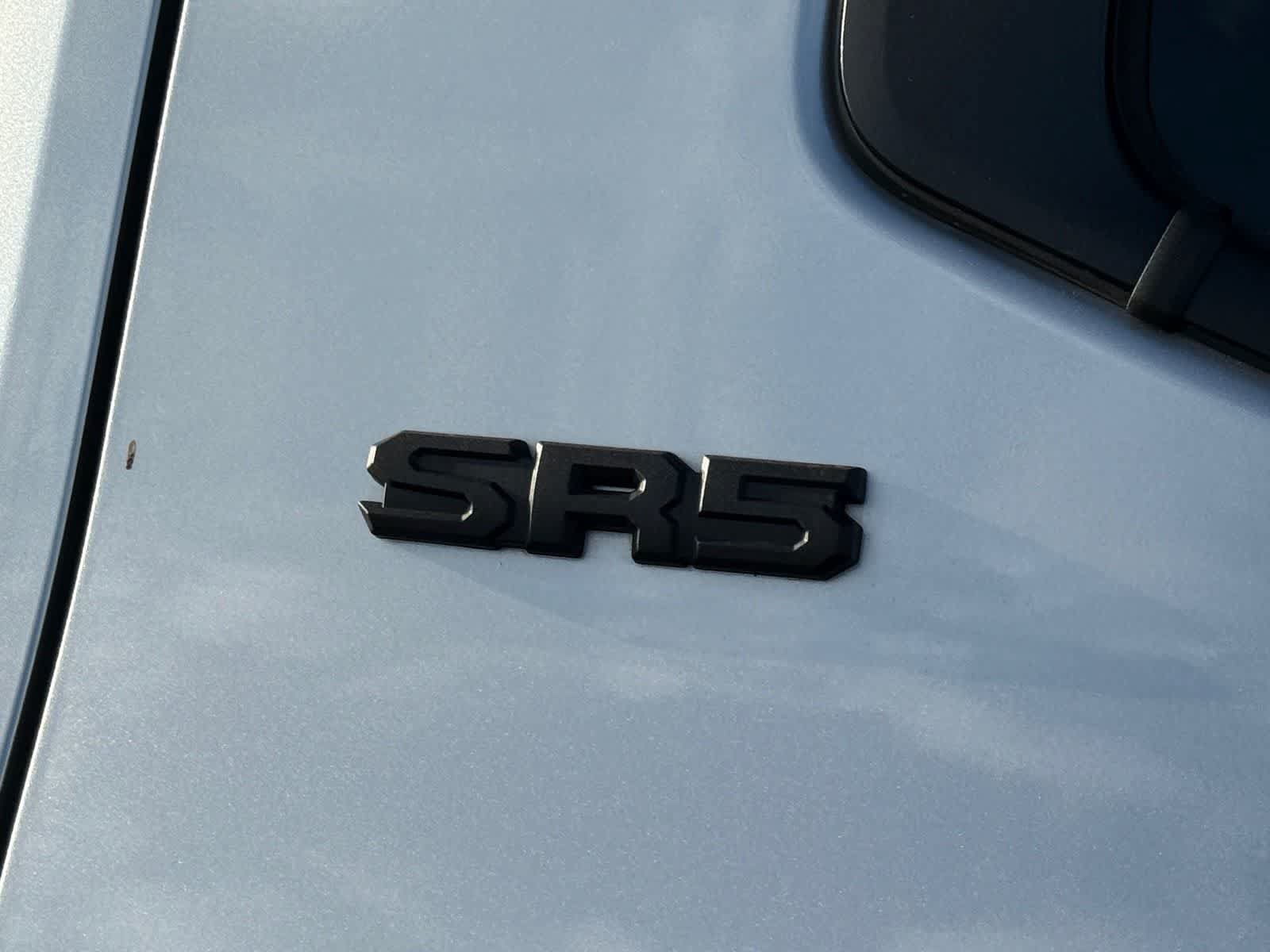 Used 2025 Toyota Tundra SR5 AWD/4WD image 9