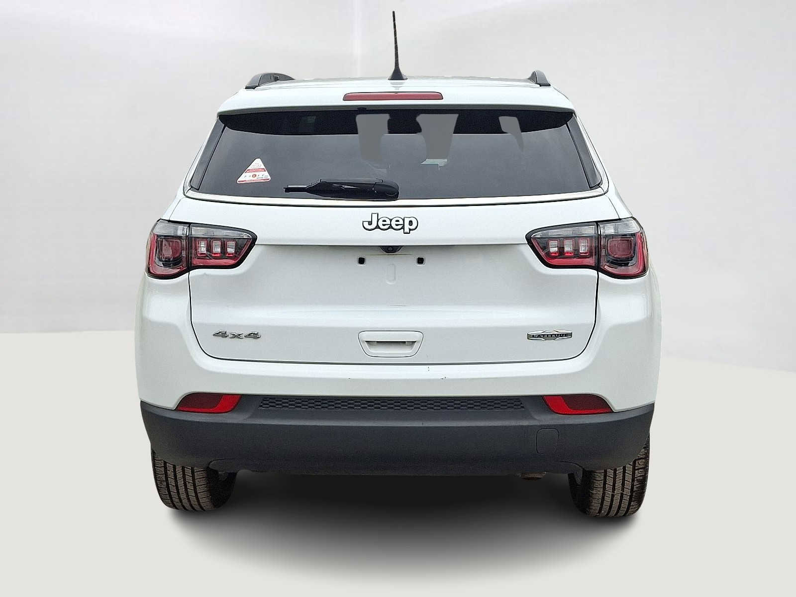 Used 2023 Jeep Compass Latitude image 6