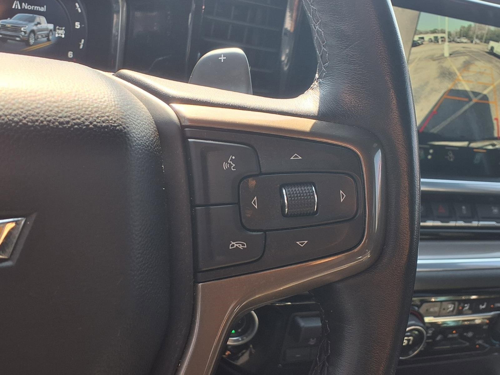 Used 2022 Chevrolet Silverado 1500 High Country w/ High Country Premium Package image 16