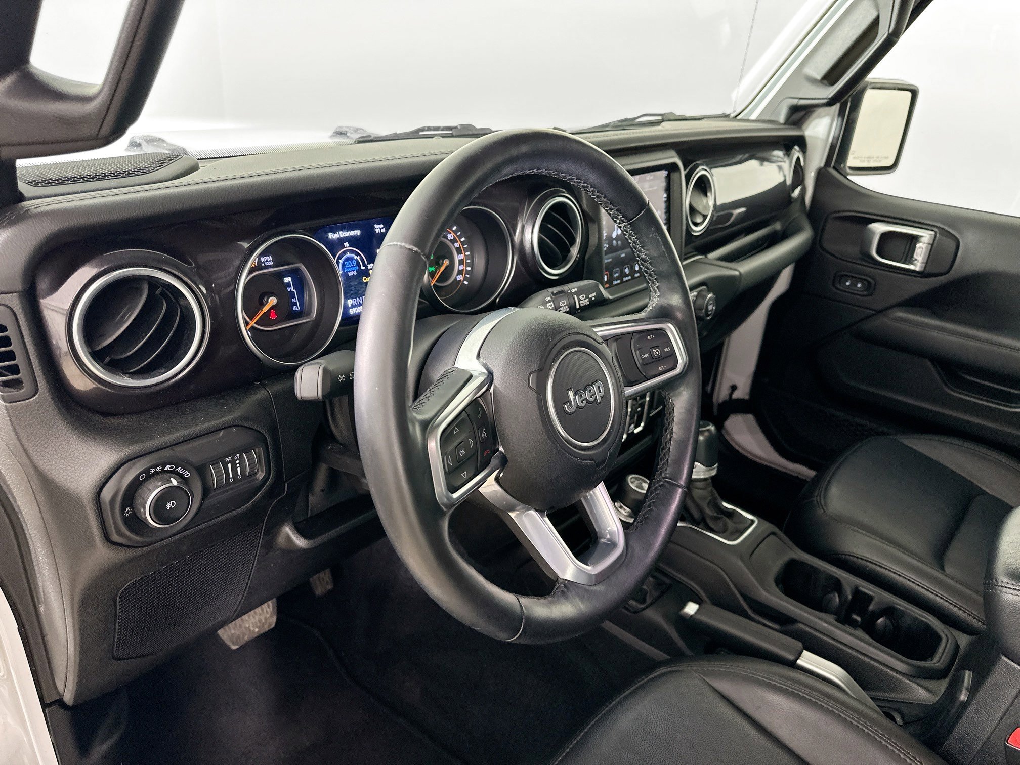 Used 2021 Jeep Wrangler Unlimited Sahara image 9