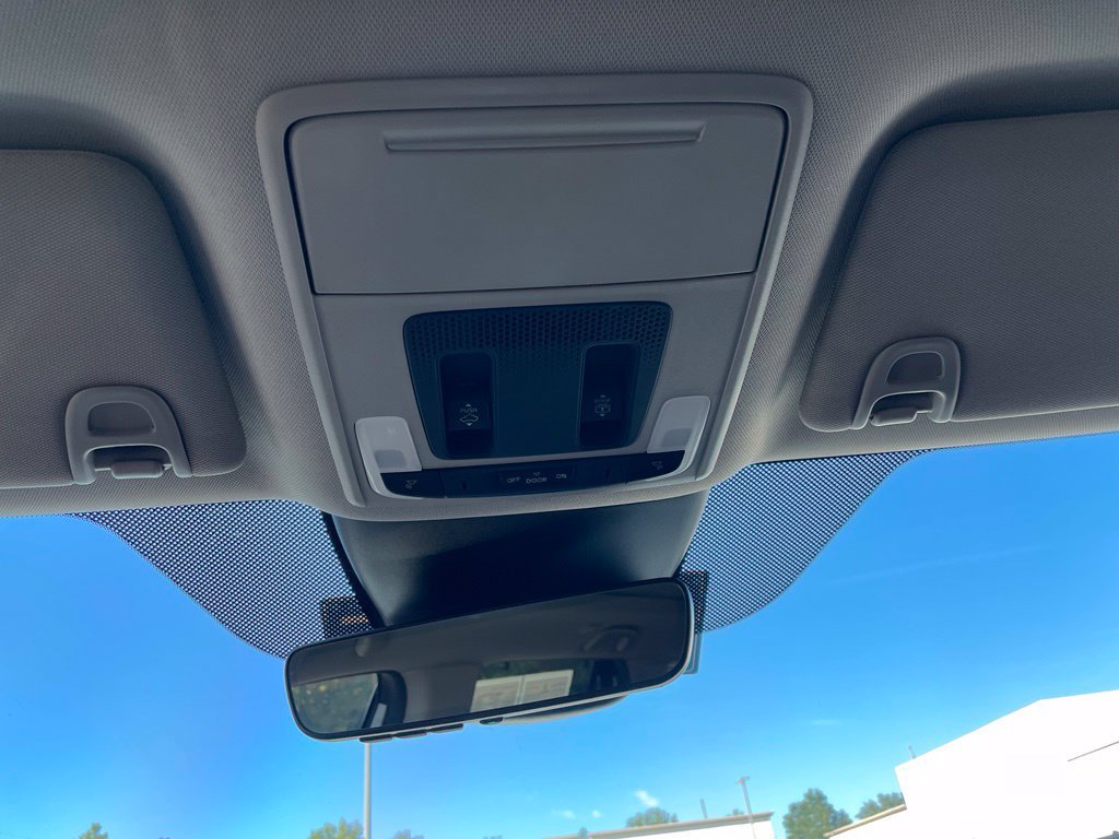 Certified 2025 Honda Pilot Touring image 16