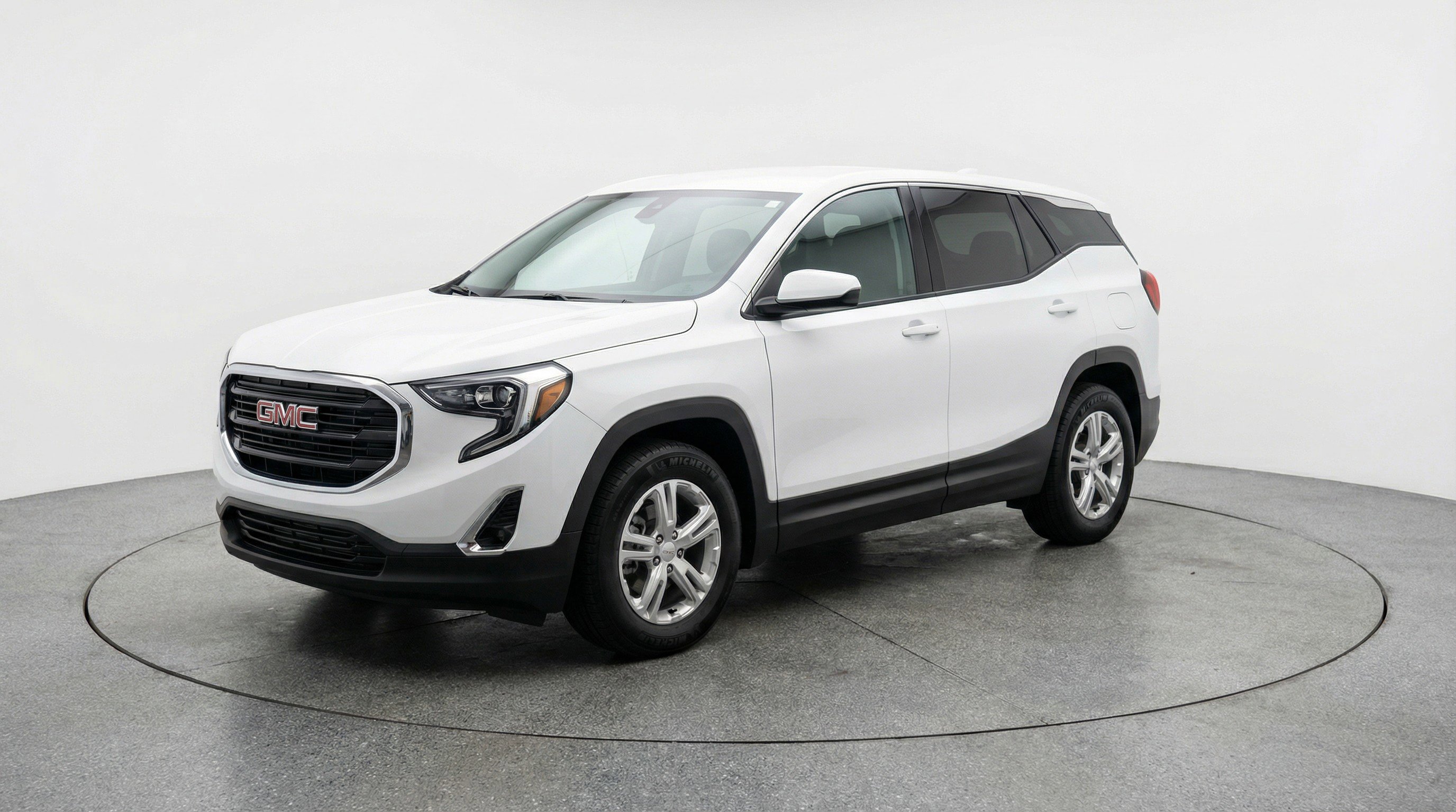 Used 2024 GMC Terrain SLE FWD image 3