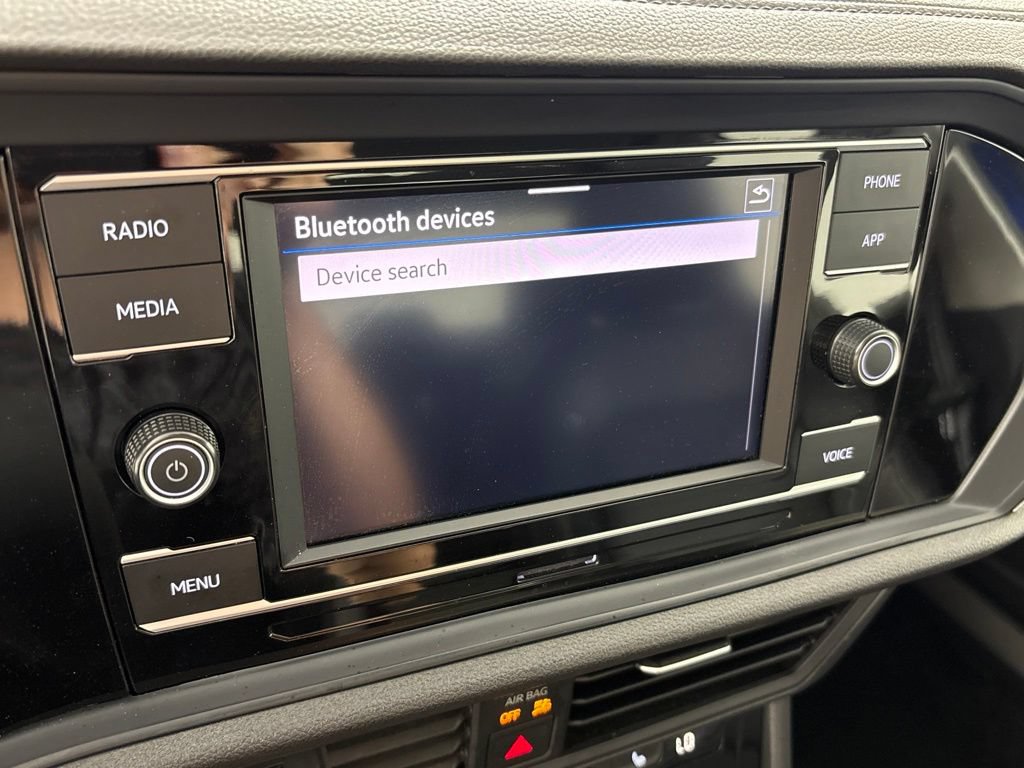 Used 2024 Volkswagen Jetta SE FWD image 39