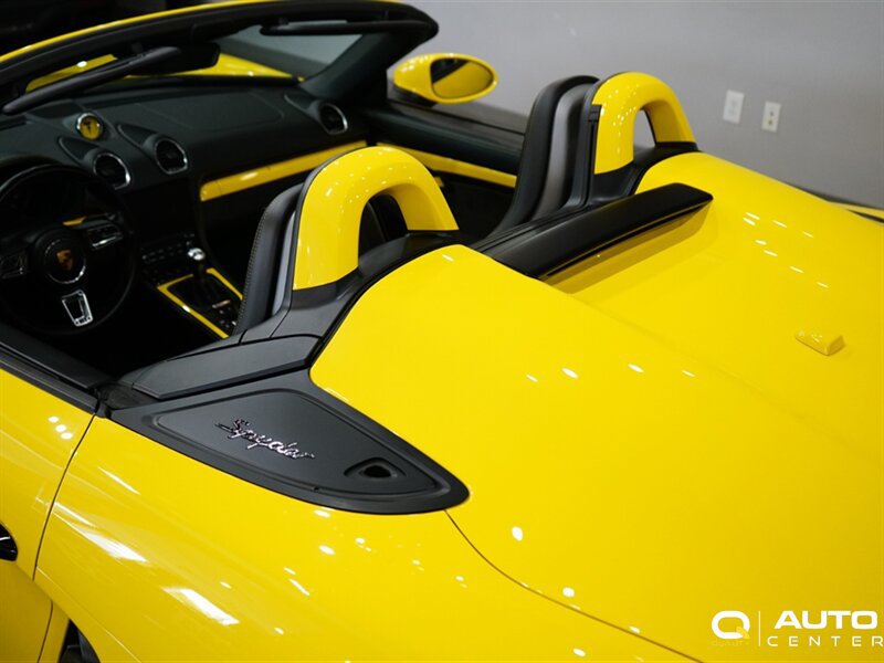 Used 2020 Porsche 718 Boxster Spyder RWD image 9
