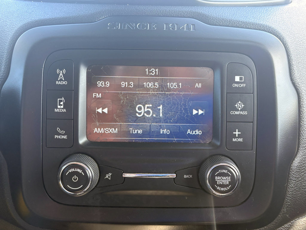 Used 2015 Jeep Renegade Latitude image 21