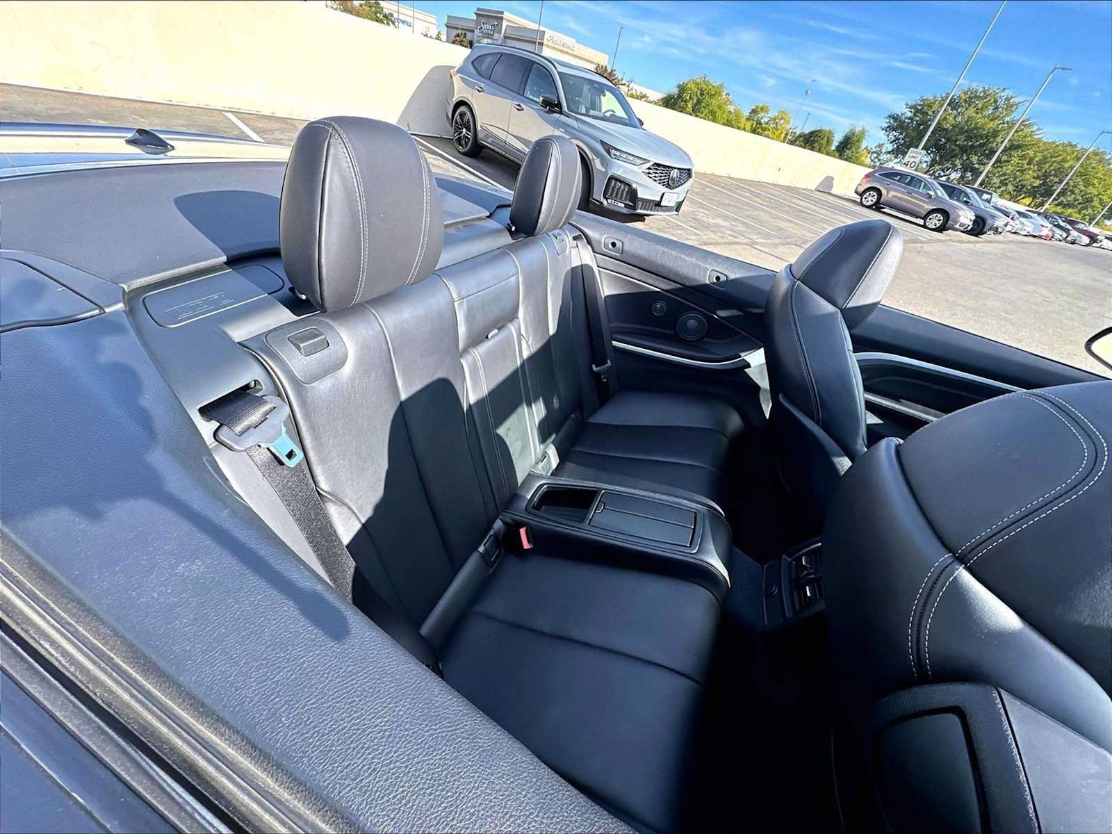 Used 2017 BMW M4 Convertible RWD image 27