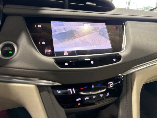 Used 2021 Cadillac XT5 Premium Luxury w/ LPO, Floor Liner Package image 17
