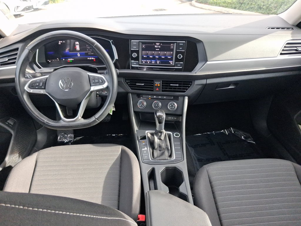 Certified 2024 Volkswagen Jetta S FWD image 15