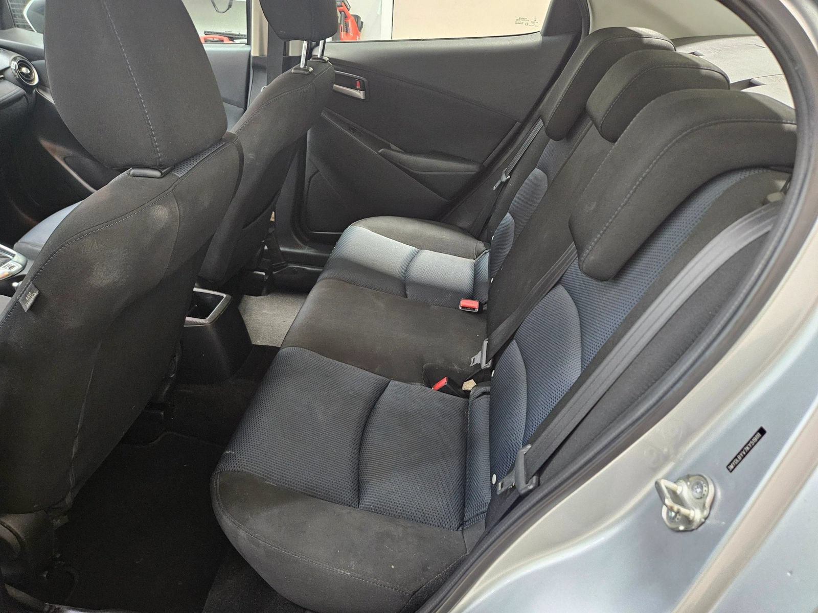 Used 2019 Toyota Yaris LE FWD image 15