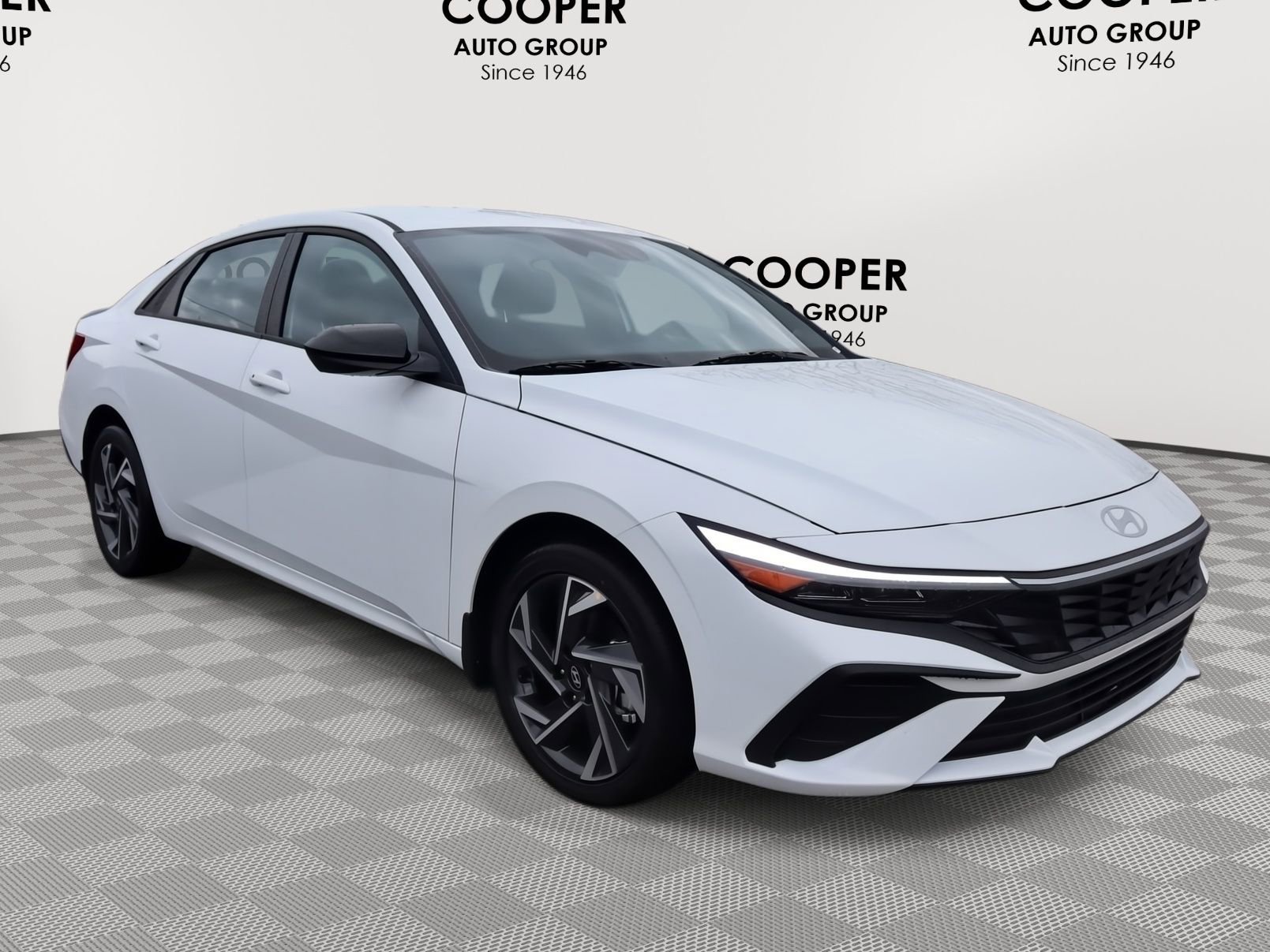 New 2025 Hyundai Elantra SEL