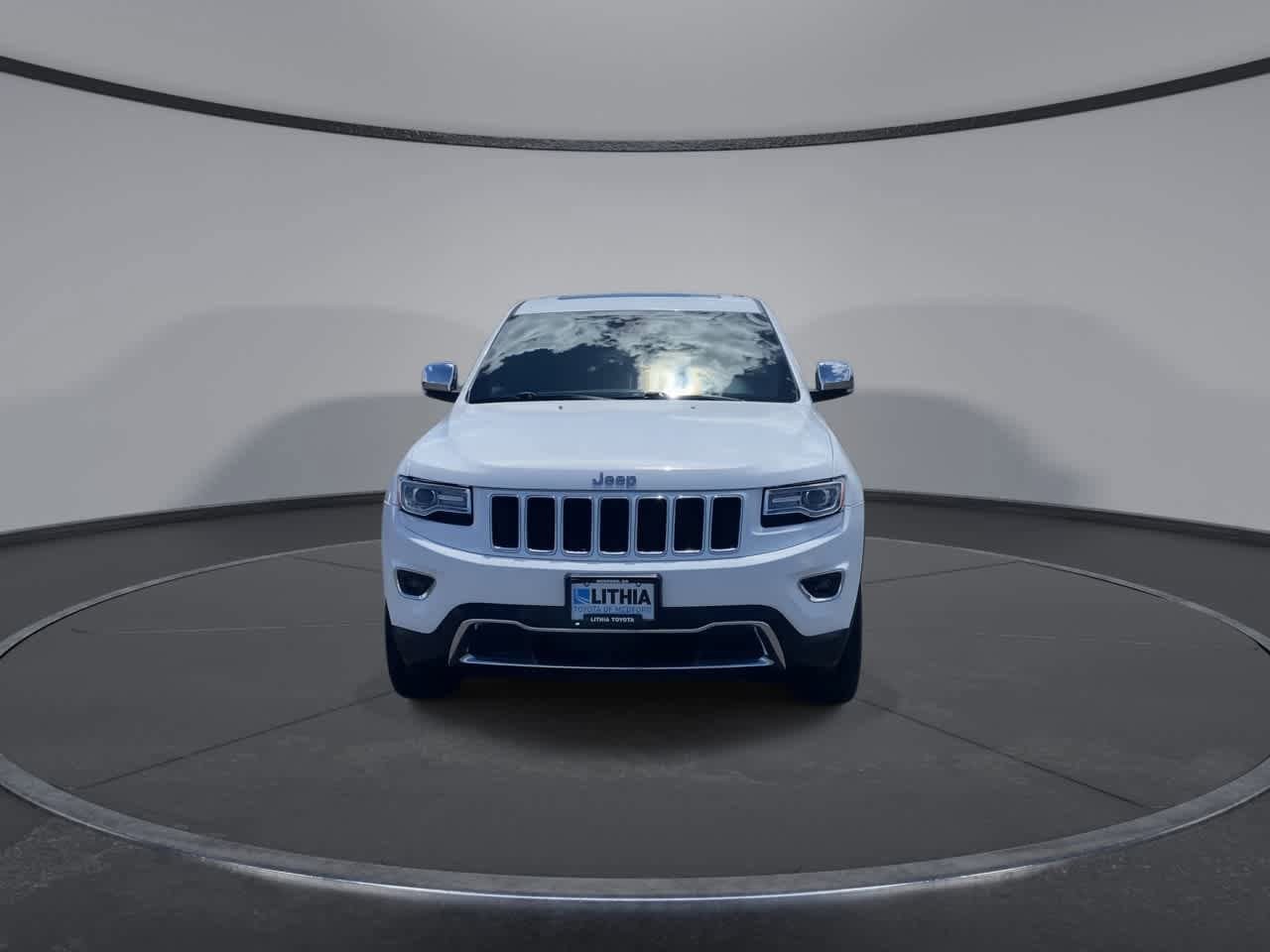 Used 2016 Jeep Grand Cherokee Limited w/ Luxury Group II AWD/4WD image 4