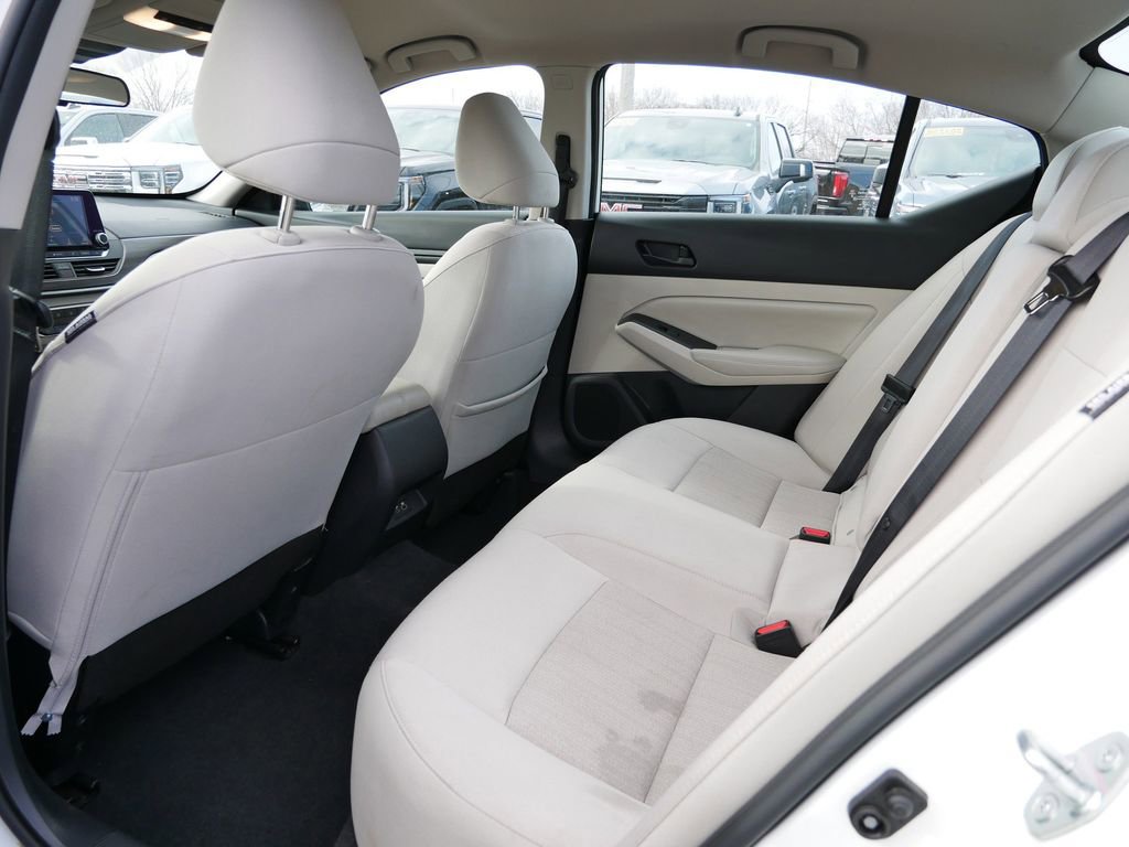 Used 2024 Nissan Altima 2.5 SV AWD/4WD image 15