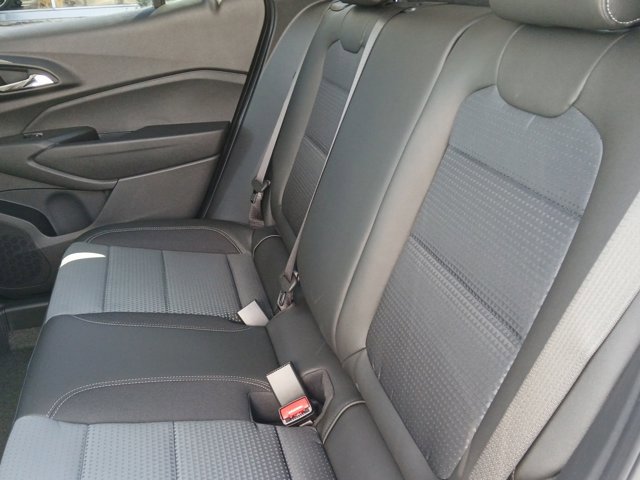 New 2026 Chevrolet Trax LT w/ Driver Confidence Package FWD image 23