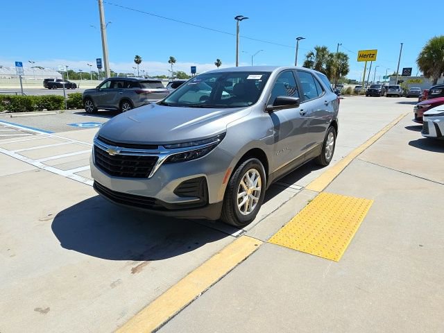 Used 2023 Chevrolet Equinox LS image 8
