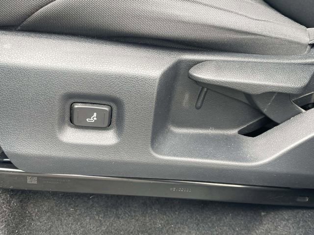 Used 2024 Toyota Tacoma SR image 15